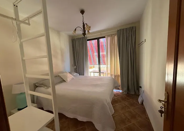 Vacacional Madre Amada En 民宿 坎德拉里亚