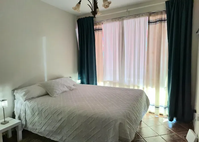 Vacacional Madre Amada En 坎德拉里亚